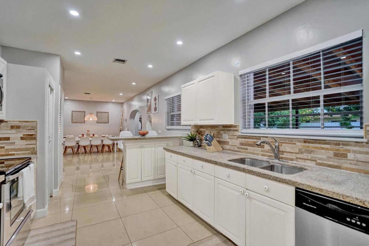 Luxury Rattan Getaway Villa Miami Exterior foto